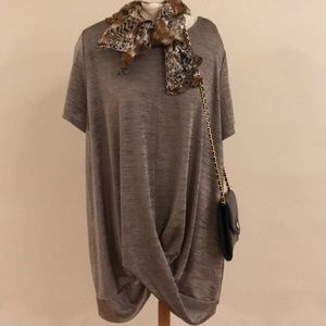 Women’s blouse, criss cross hem